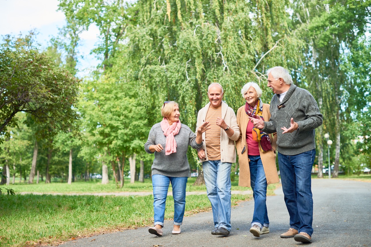 unlocking-the-benefits-of-socializing-for-seniors-why-it-s-important